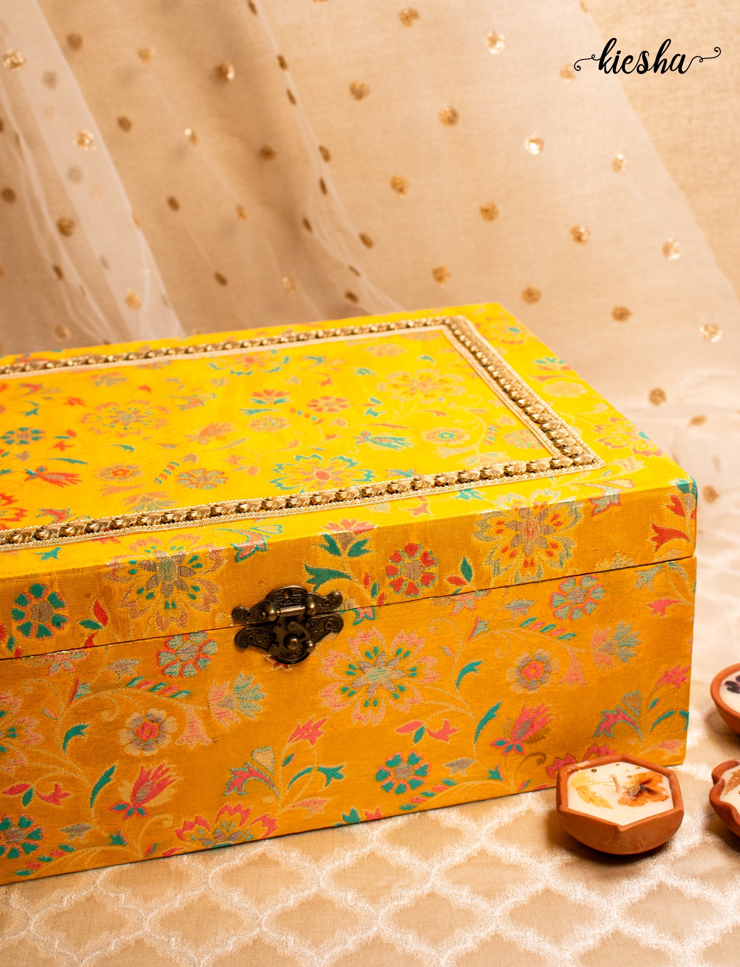 Adaa Trousseau Box