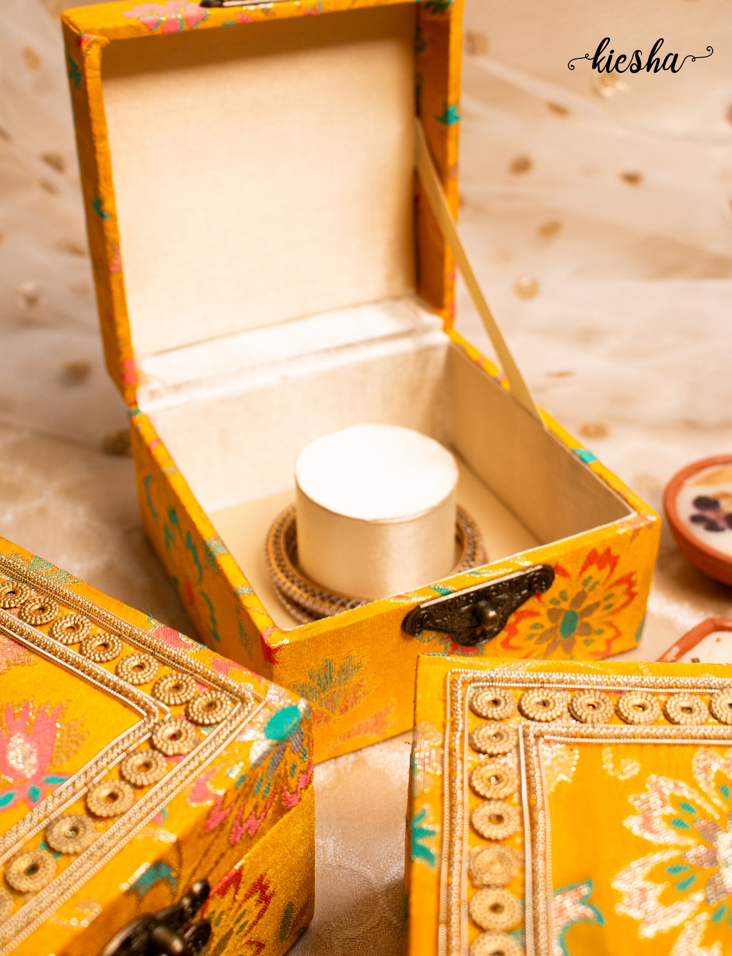Adaa Kangan Box
