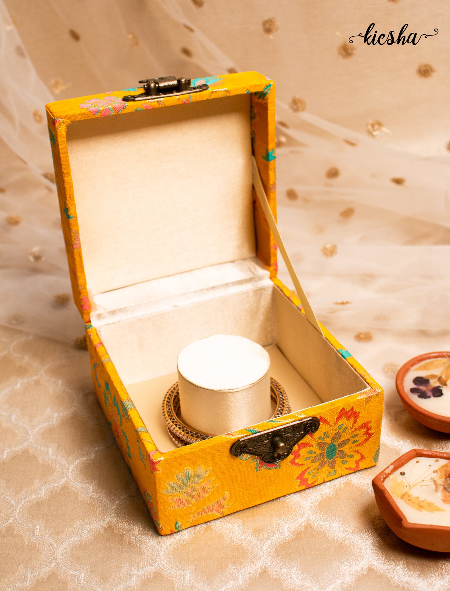 Adaa Kangan Box