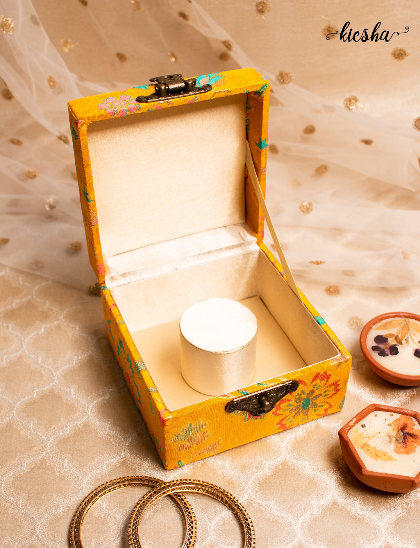 Adaa Kangan Box