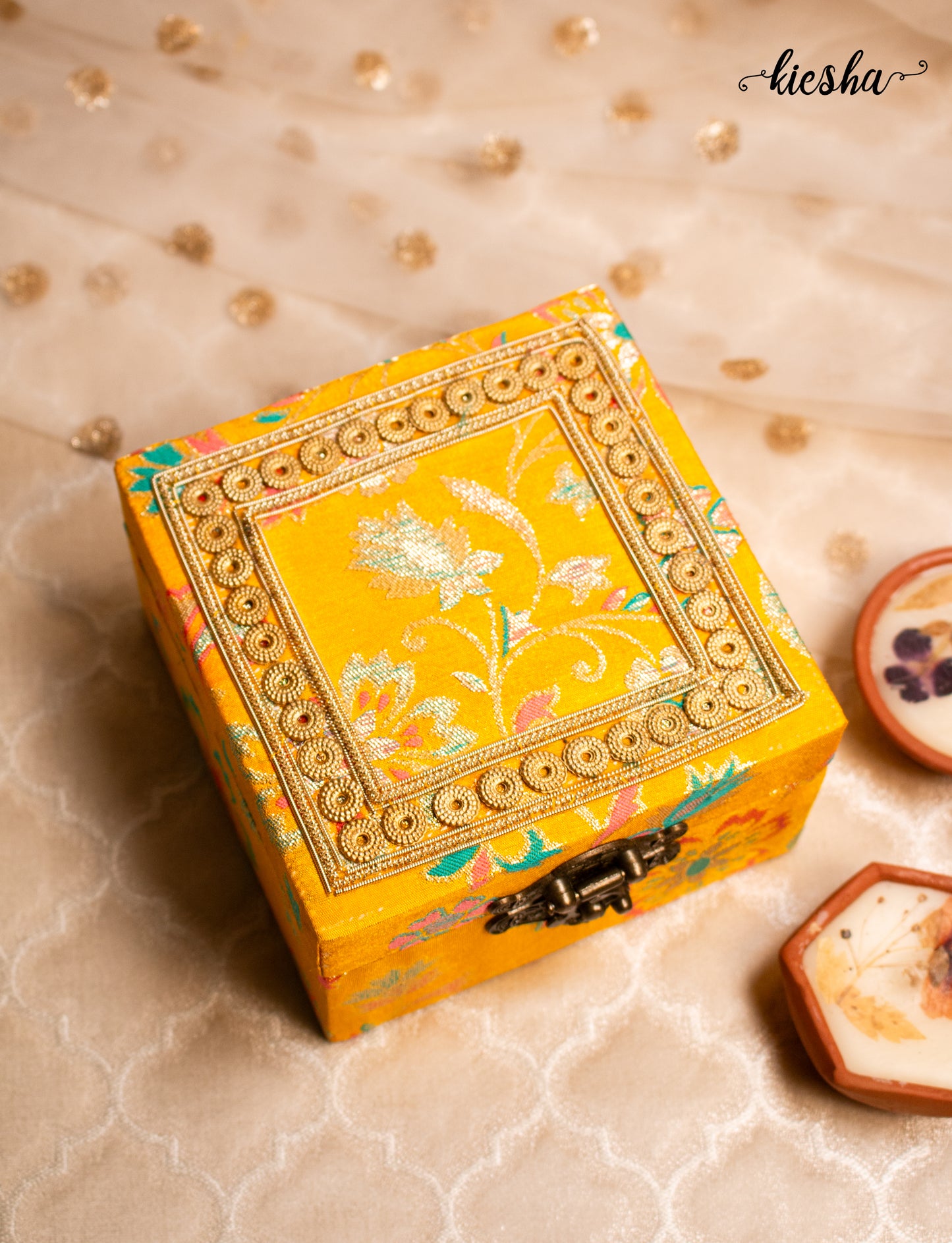 Adaa Kangan Box