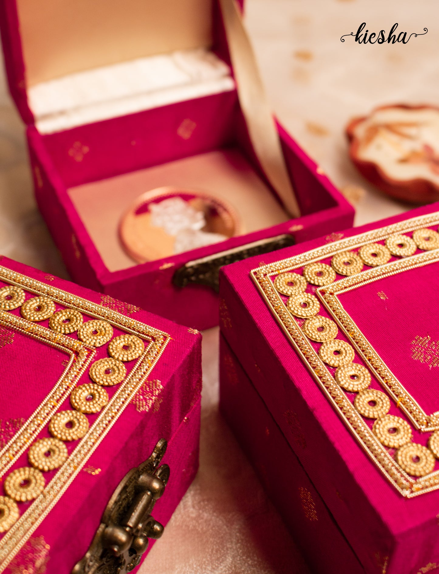 Adaa Coin/Ginni Box