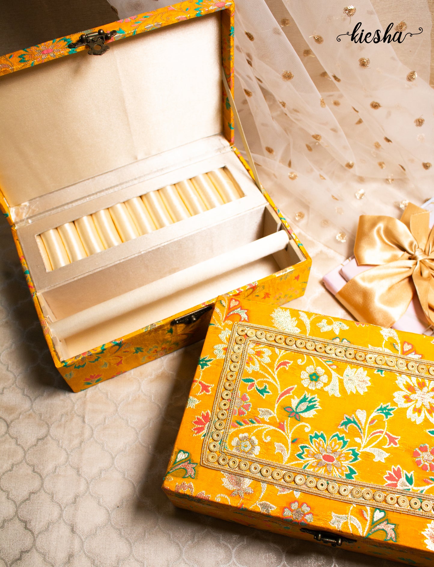 Adaa Cosmetic Box