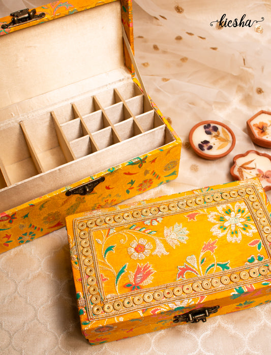 Adaa Makeup Box