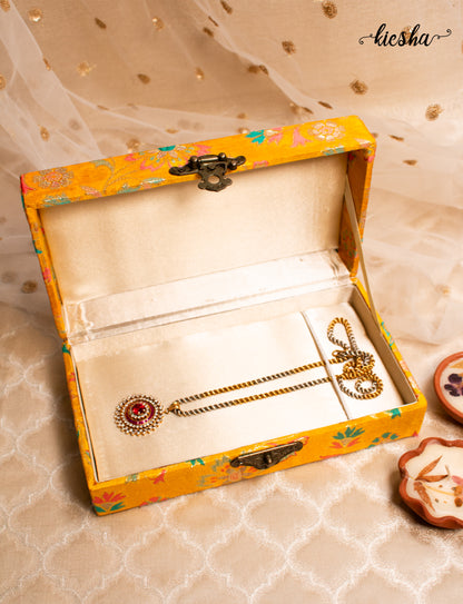 Adaa Chain/Pendant Box