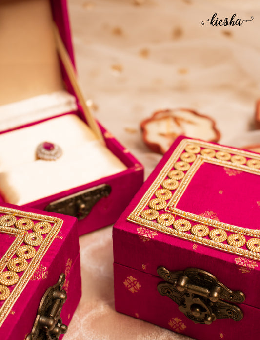 Adaa Ring Box
