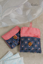 Load image into Gallery viewer, Sanitary Pouch