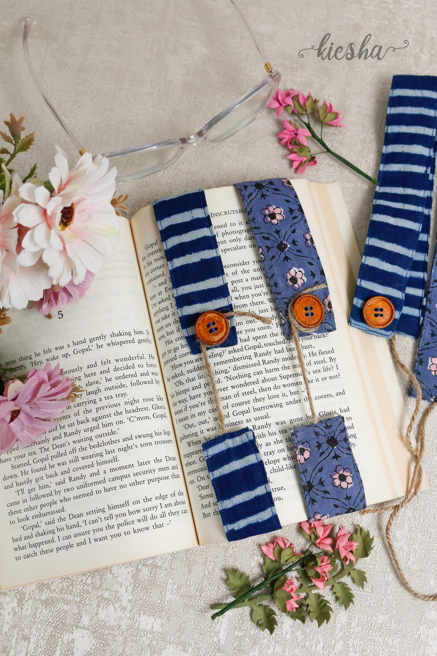 Sutli Bookmark