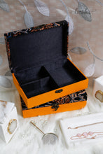 Load image into Gallery viewer, Jewellery Box Kalamkari Yellow