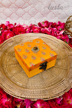 Load image into Gallery viewer, Zardozi Kangan Box