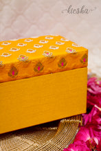 Load image into Gallery viewer, Zardozi Bangles Box