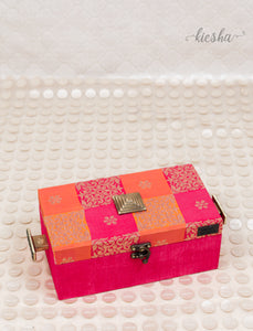 'AGNI' LIPSTICK/NAILPAINT/EYEPENCIL BOX