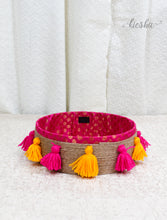 Load image into Gallery viewer, Tassel Basket