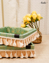 Load image into Gallery viewer, Tassel Brocade Tray