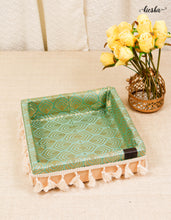 Load image into Gallery viewer, Tassel Brocade Tray