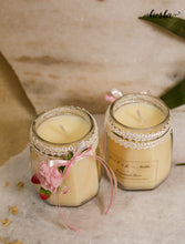 Load image into Gallery viewer, Blooming Bud - Sandalwood Scented Candle